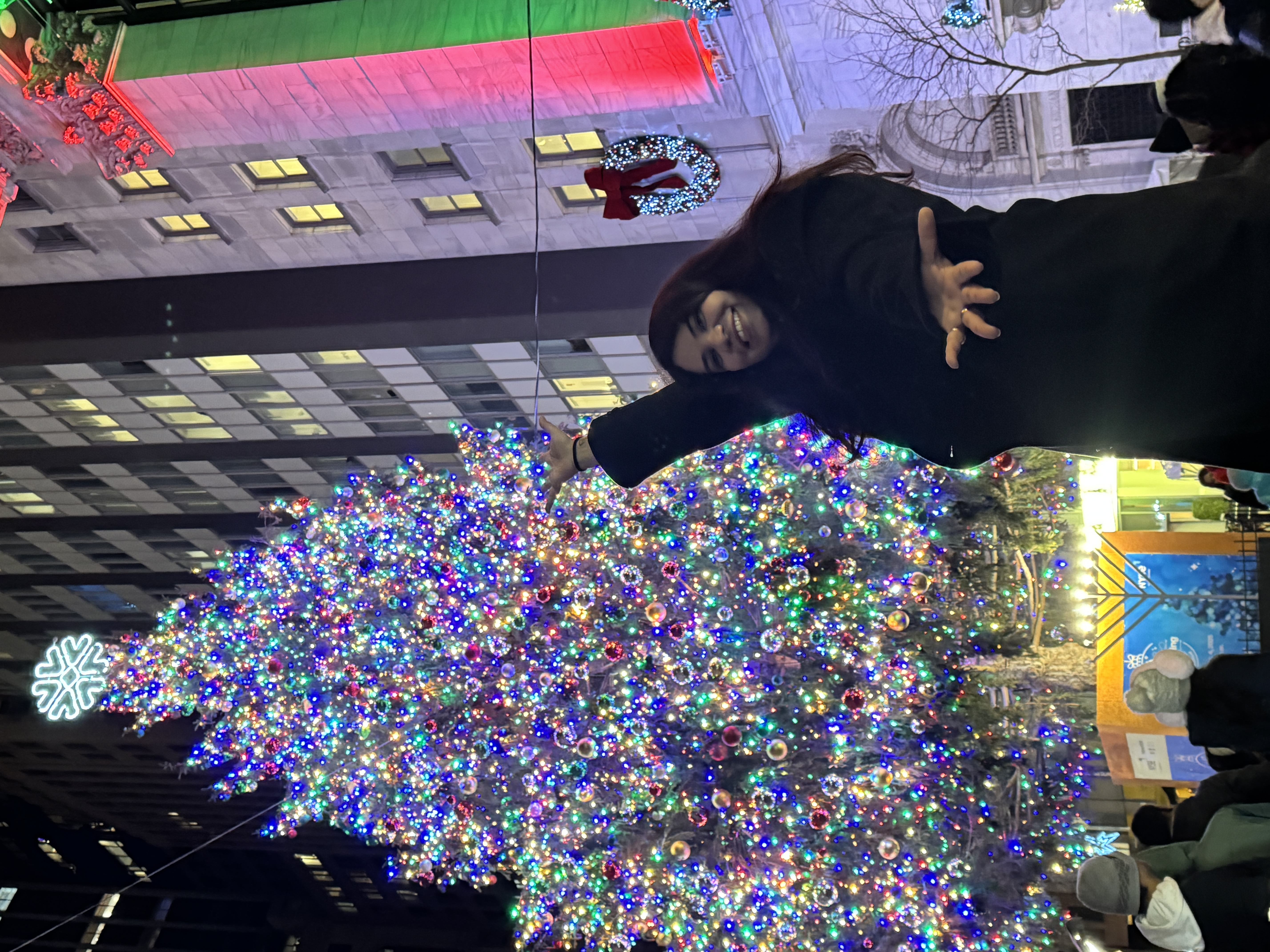 Rashmi Suthar — ArtBizGuru